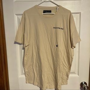 NWT Abercrombie & Fitch Men’s T-Shirt